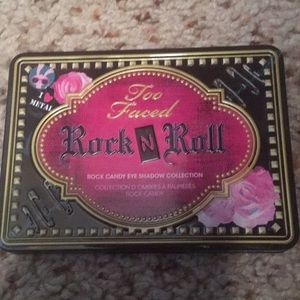 Too faced can eyeshadow rock n roll palette